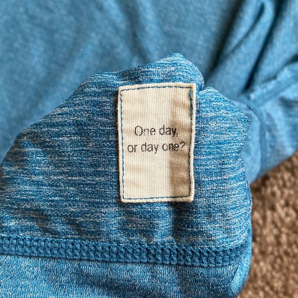 Vuori Tradewind Perfomance SS Tee Size M - Picture 4 of 4